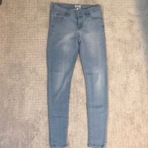 Super skinny jeans size 5/27